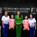 Tere Jiménez felicita a medallistas de Panamericano de Natación Artística en Colombia