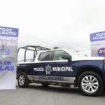 Entrega Leo Montañez nueva patrulla para fraccionamiento Mirador de las Culturas