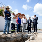 Supervisa Leo Montañez rehabilitación de red sanitaria en Canteras de San José