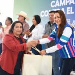 Pequeños productores reciben apoyos para proteger su ganado del gusano barrenador